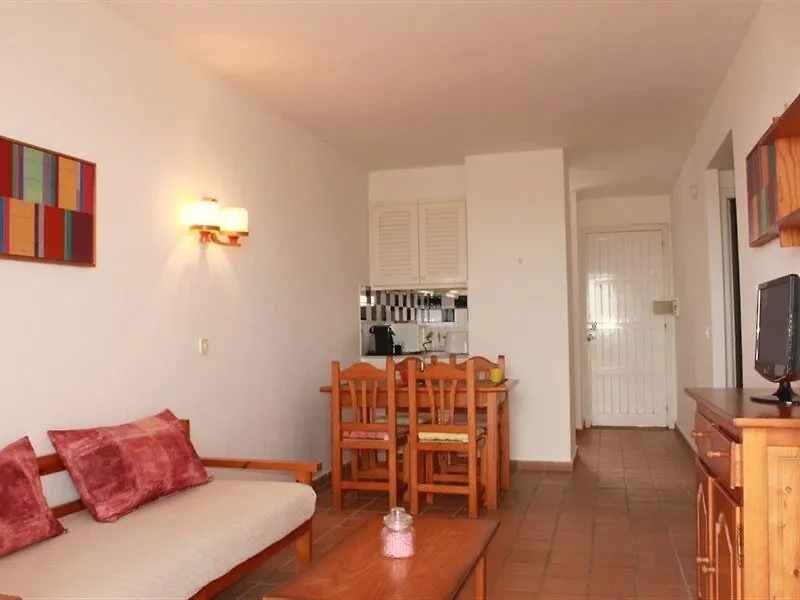 Apartamentos Posidonia Son Parc 4*,