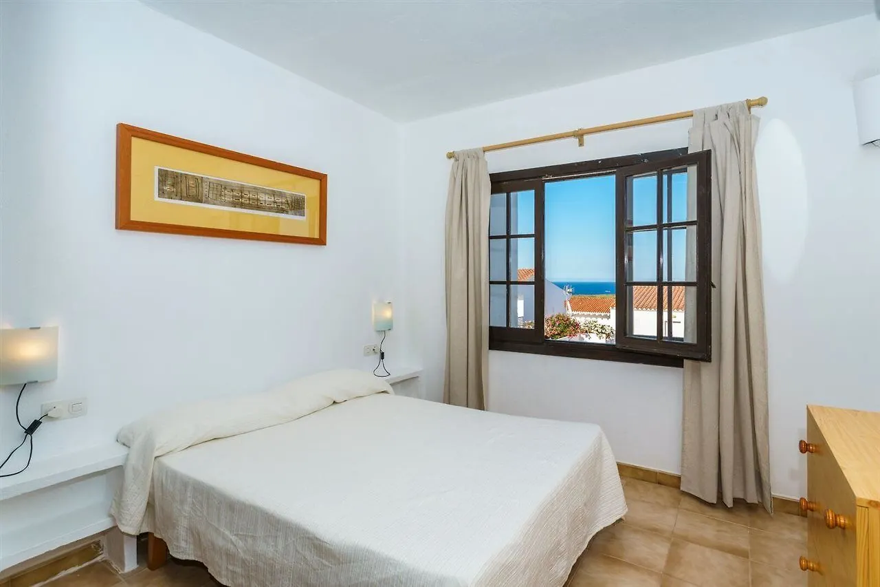 Apartamentos Posidonia Son Parc 4*,